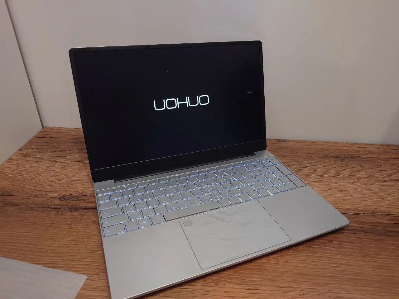 Продажа ноутбуков UOHUO LightBook