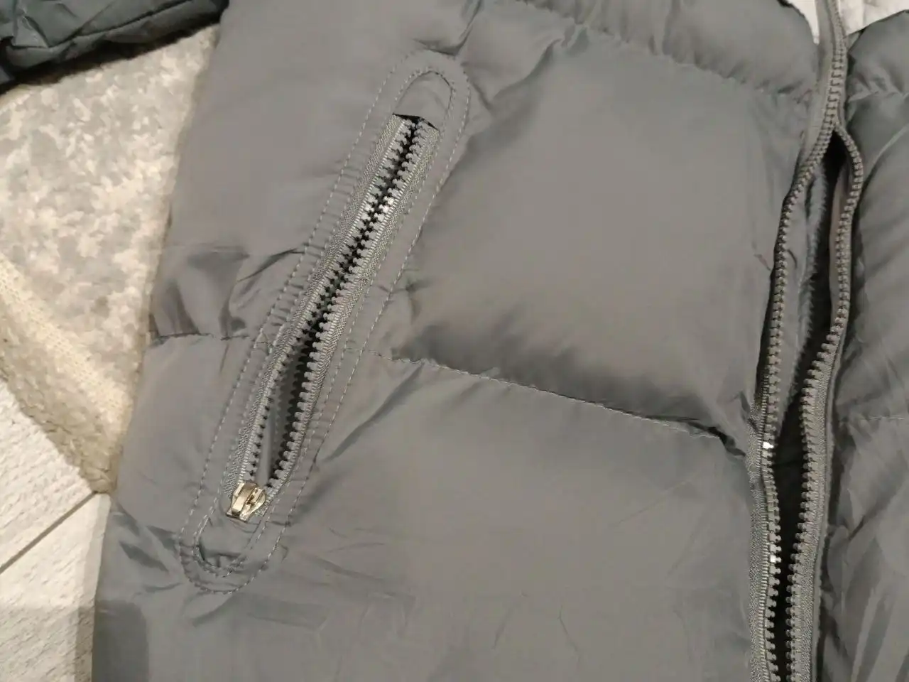 Продам куртку в хорошем состоянии