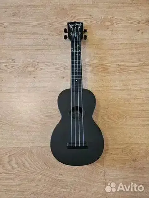 Укулеле новый с чехлом - Хобби и отдых в Люберцы