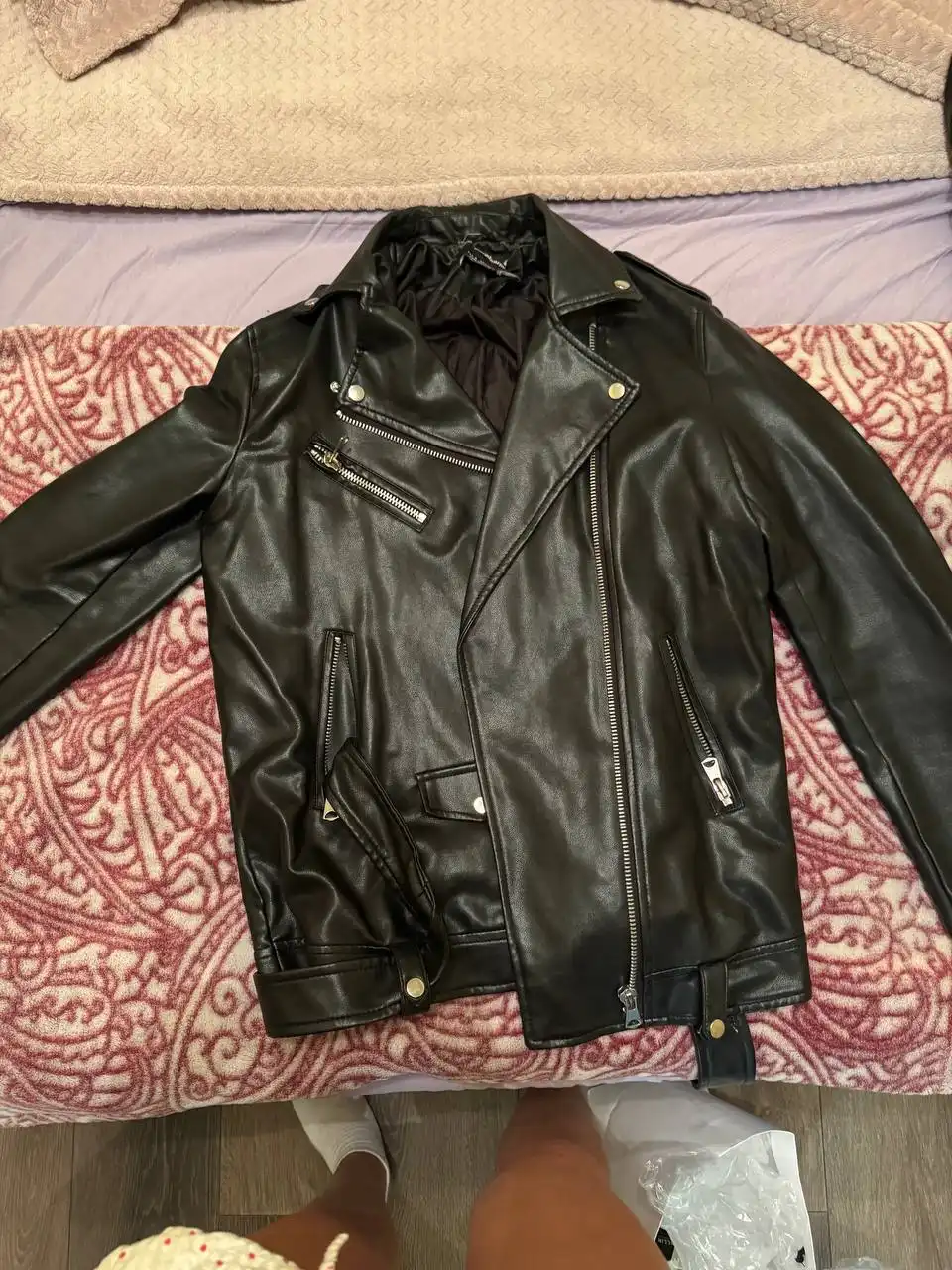 Курточки кожзам и пиджак Страдивариус