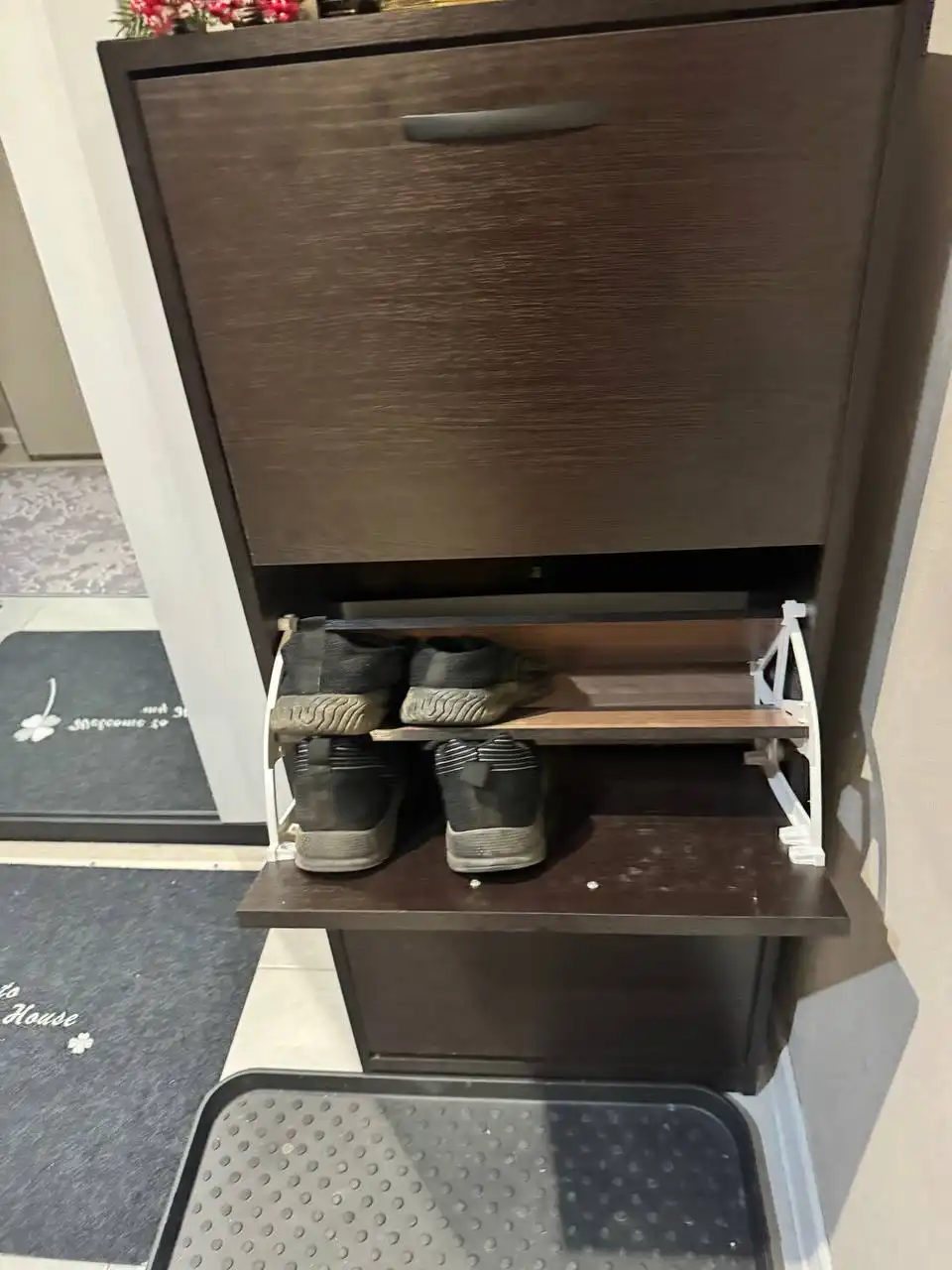 Обувница б/у в отличном состоянии