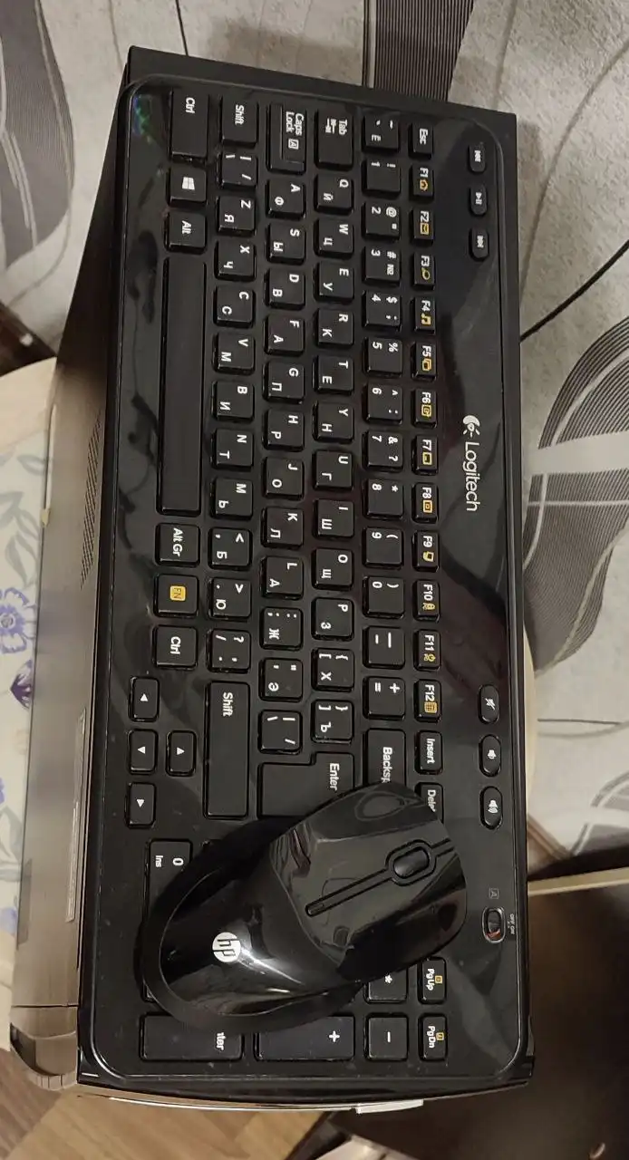 ПК HP с монитором Samsung и аксессуарами