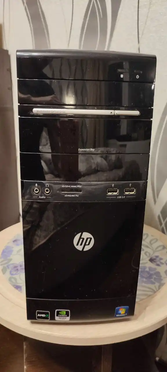 ПК HP с монитором Samsung и аксессуарами