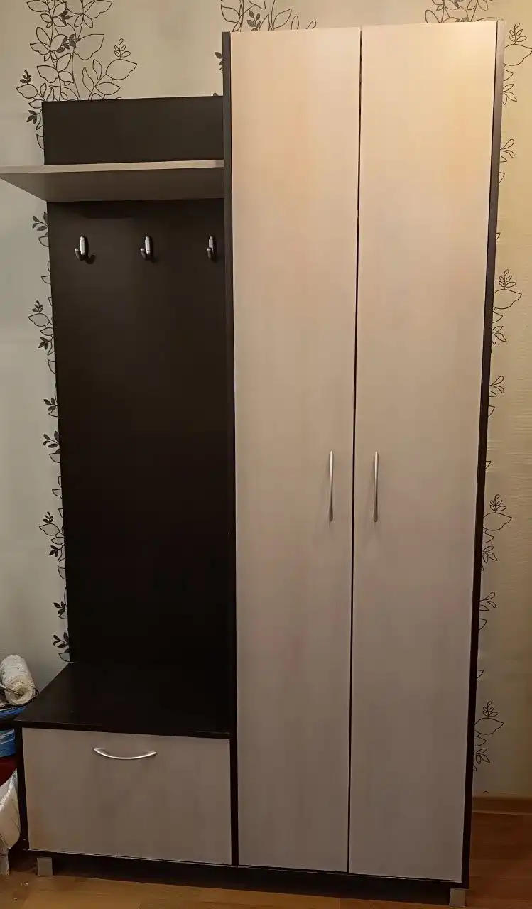 Б/у комплект мебели для прихожей