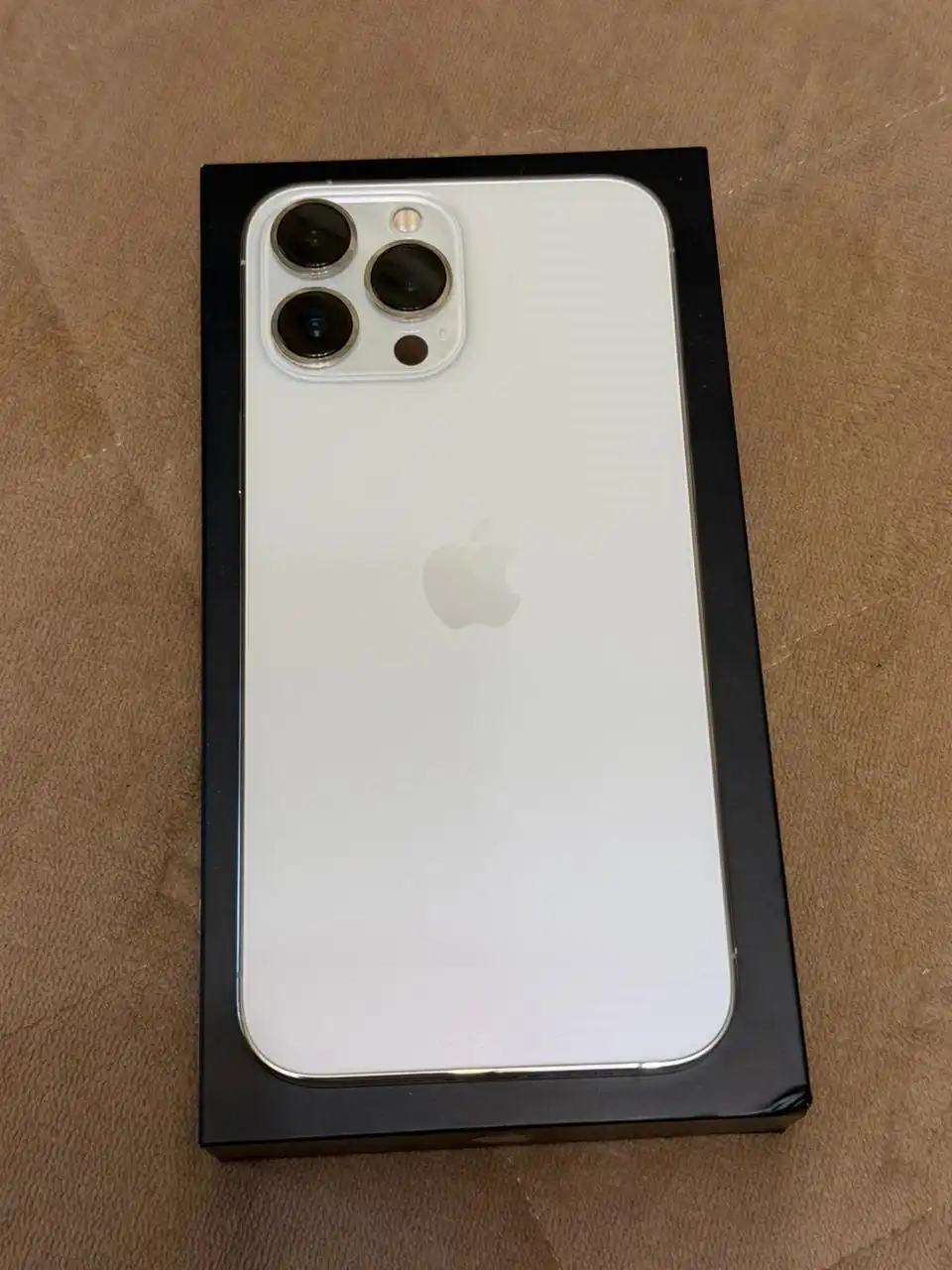 Продам iPhone 13 Pro Max 128 ГБ в идеальном состоянии