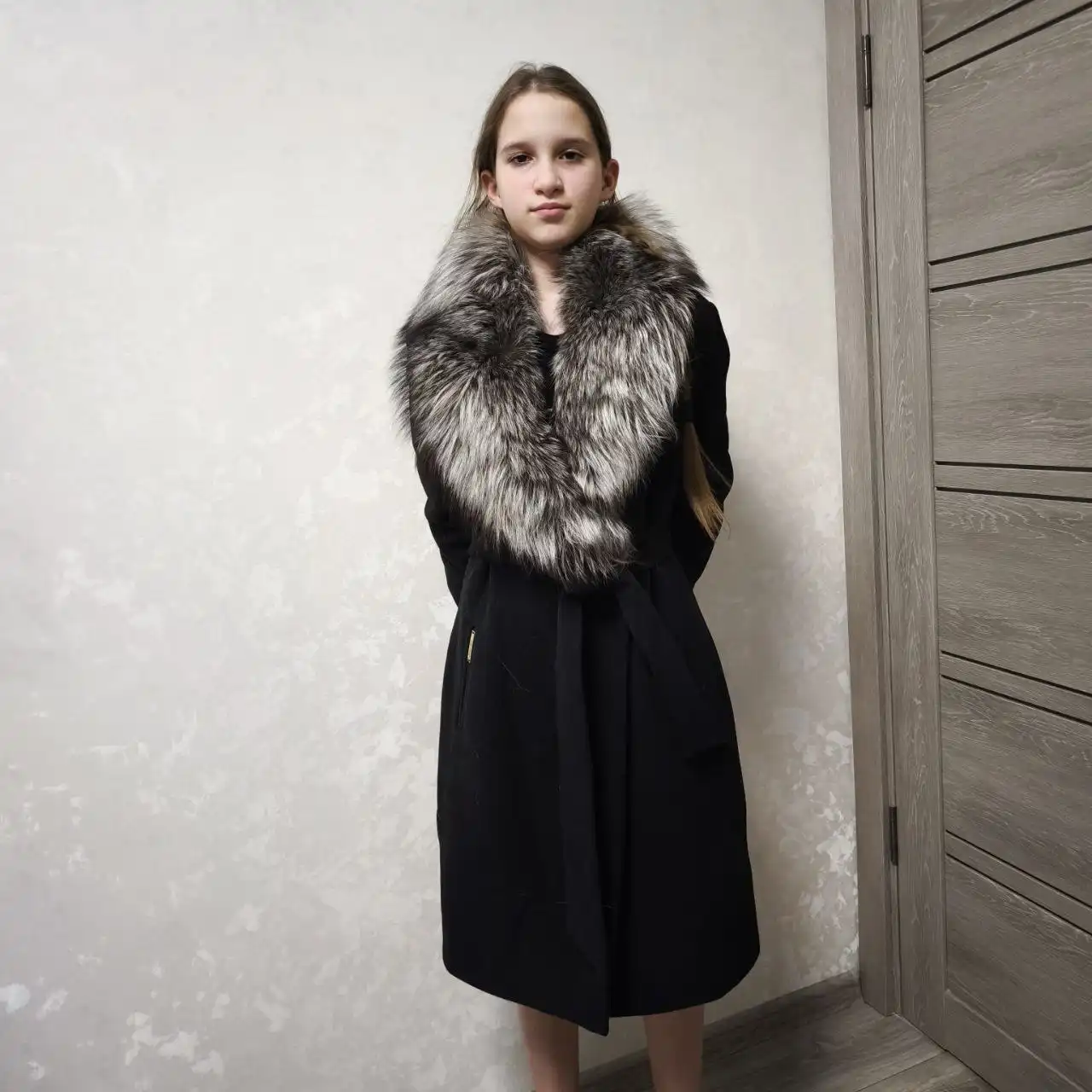 Продам пальто чернобурка 48 рр (маломерка)