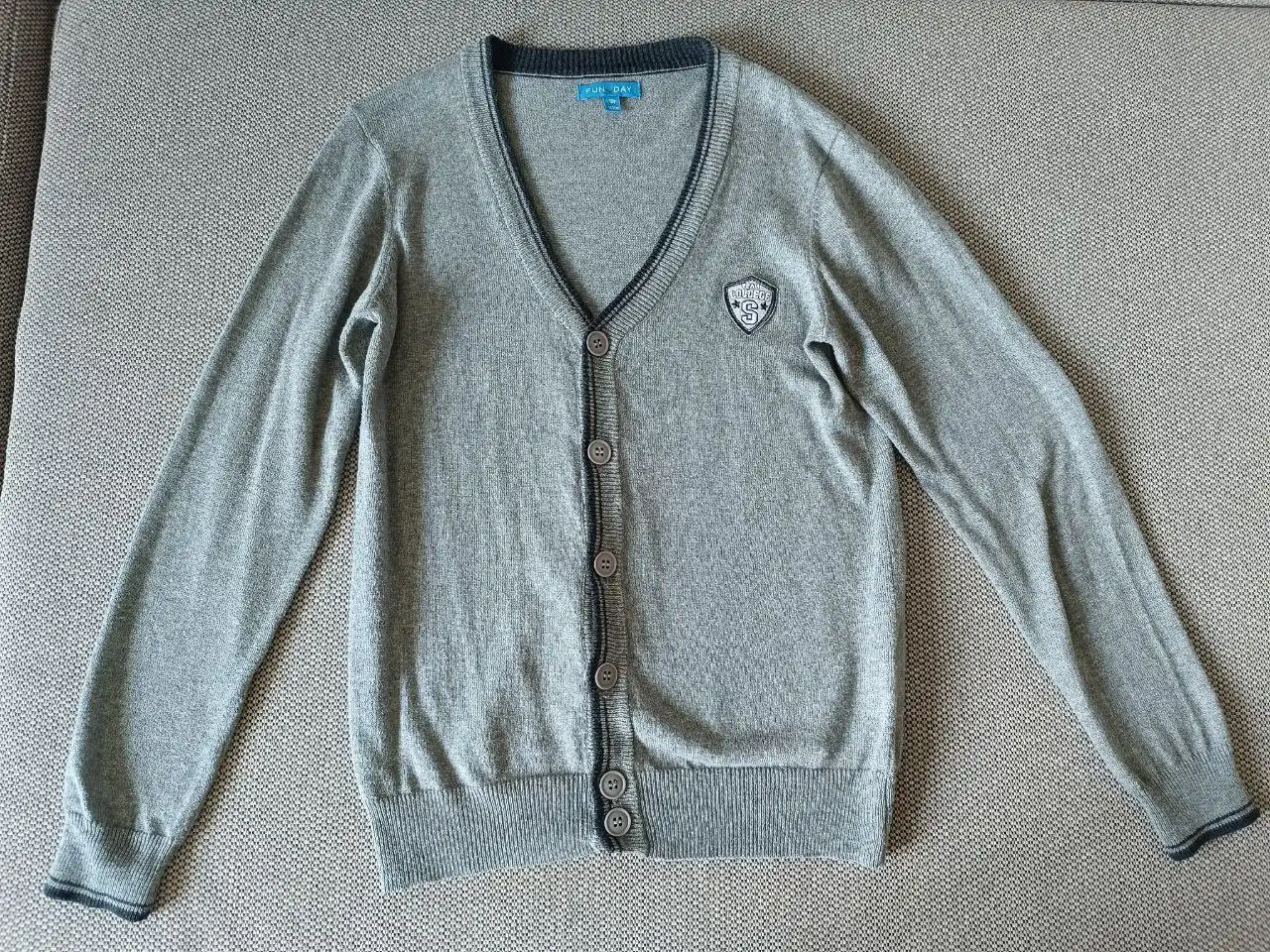 Свитера и кардиган 140-146 размер - Детская одежда (Одежда) в Люберцы