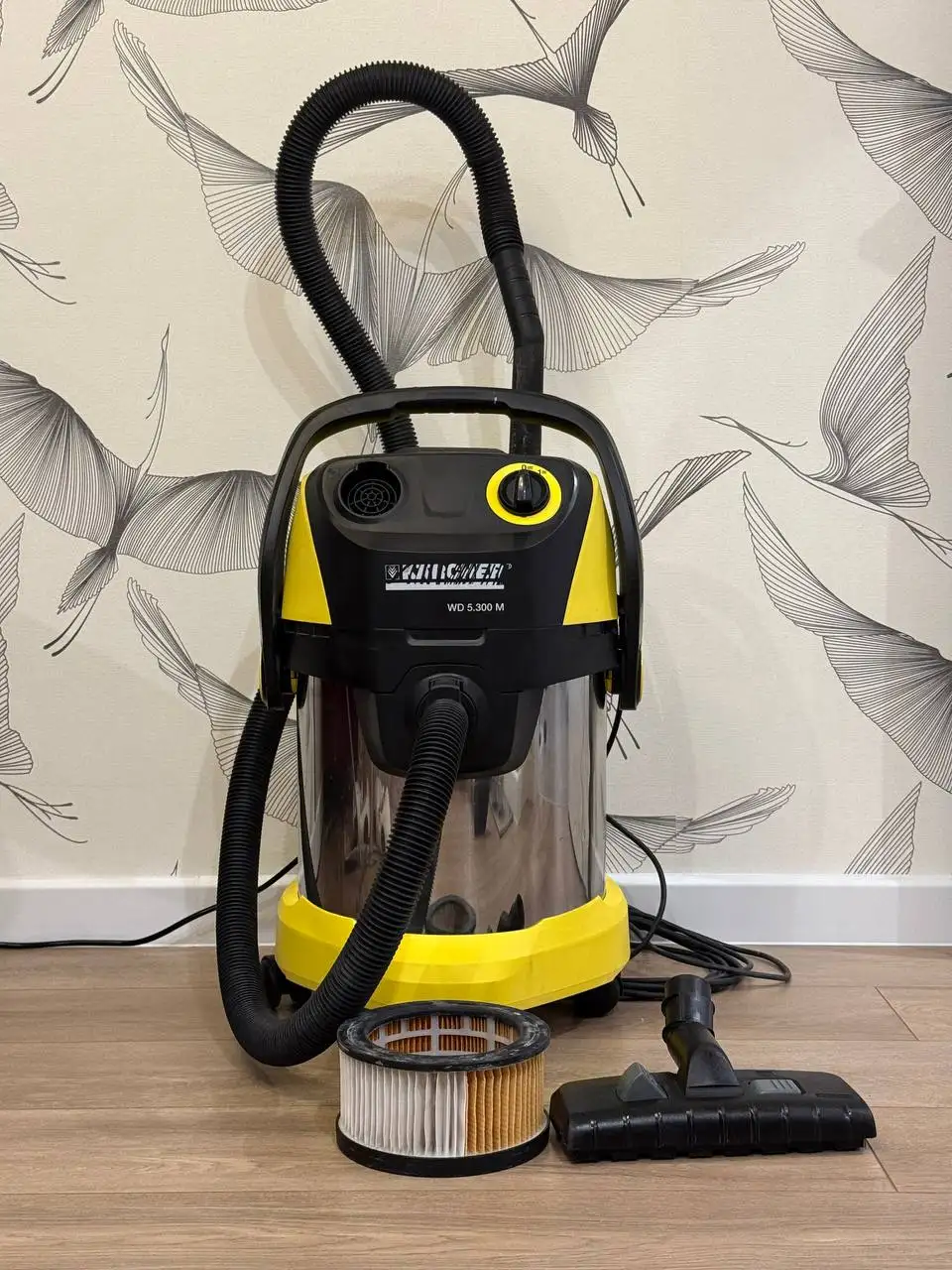 Продам пылесос Karcher WD5 - Бытовая техника (Для дома и дачи) в Калининград