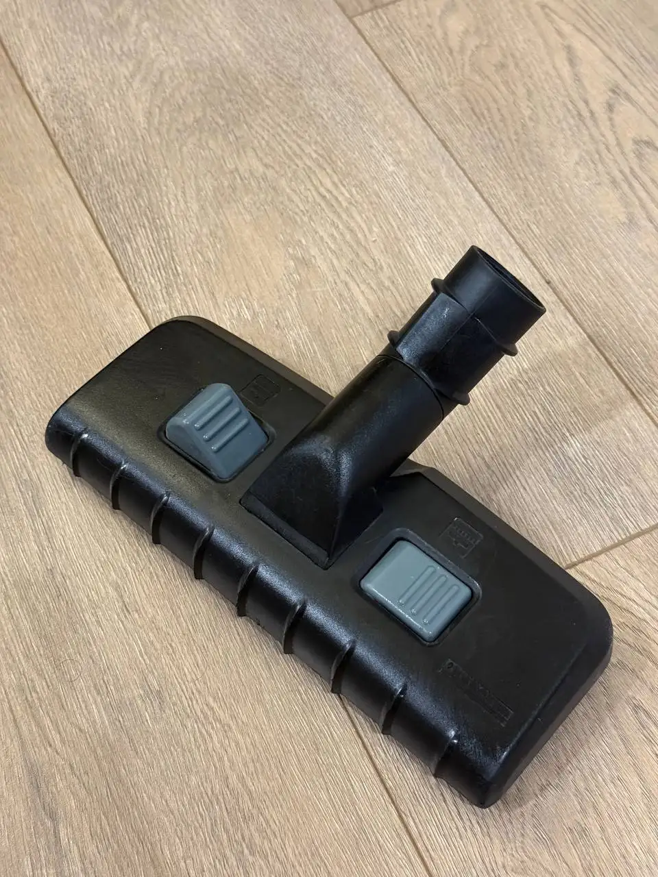 Продам пылесос Karcher WD5 - Бытовая техника (Для дома и дачи) в Калининград