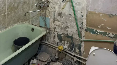 Отдам даром ванну и туалет - Ювелирные изделия в Калининград