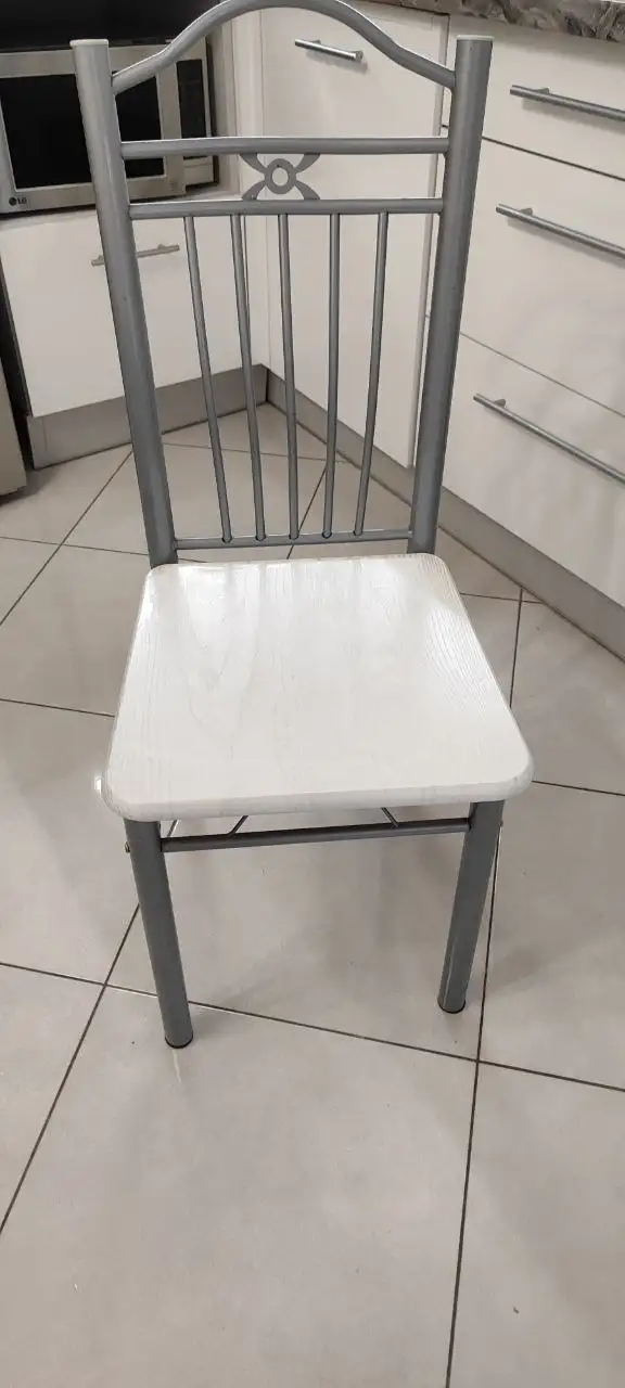 Продажа 4 стульев - Барахолка в Калининград