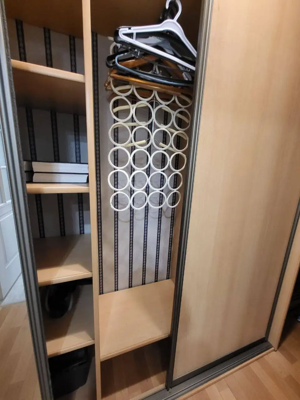 Продажа большого шкафа в прихожую - Барахолка в Калининград