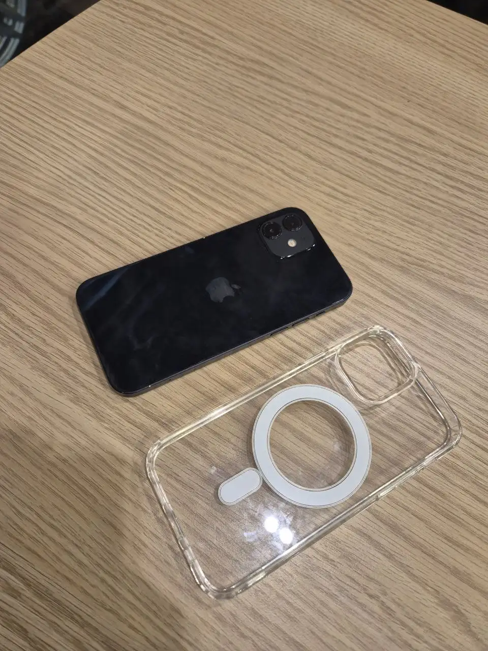 iPhone 12 64гб в отличном состоянии с аксессуарами - Смартфоны (Электроника) в Калининград