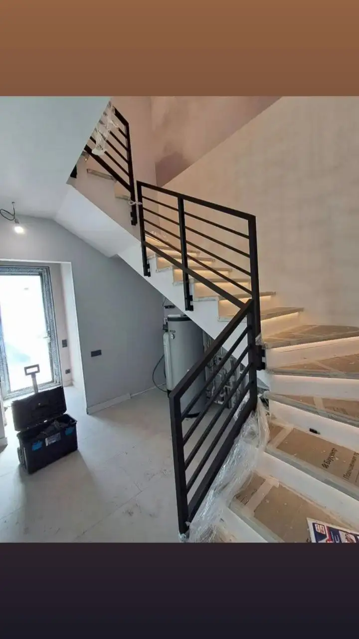 Изготовление лестниц, перил, ограждений и металлоконструкций - Сварочные и монтажные работы (Услуги) в Калининград