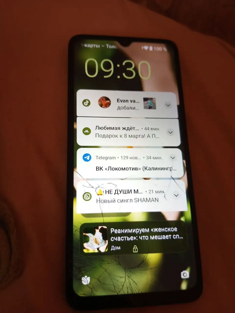 Продам телефон на запчасти - Телефоны (Электроника) в Калининград