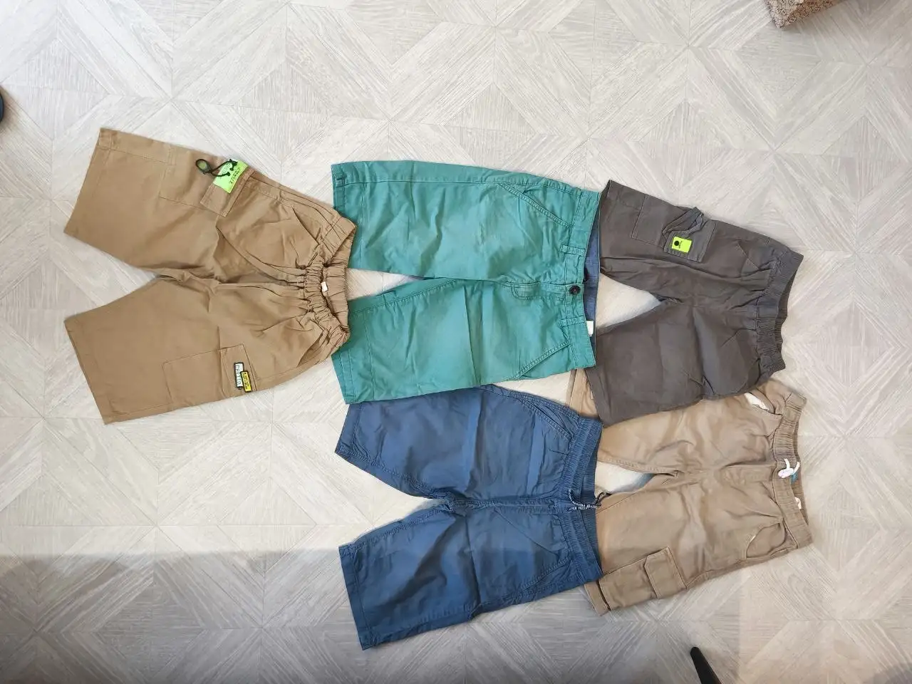 Штаны и шорты на мальчика рост 152-158 - Детская одежда (Одежда) в Калининград