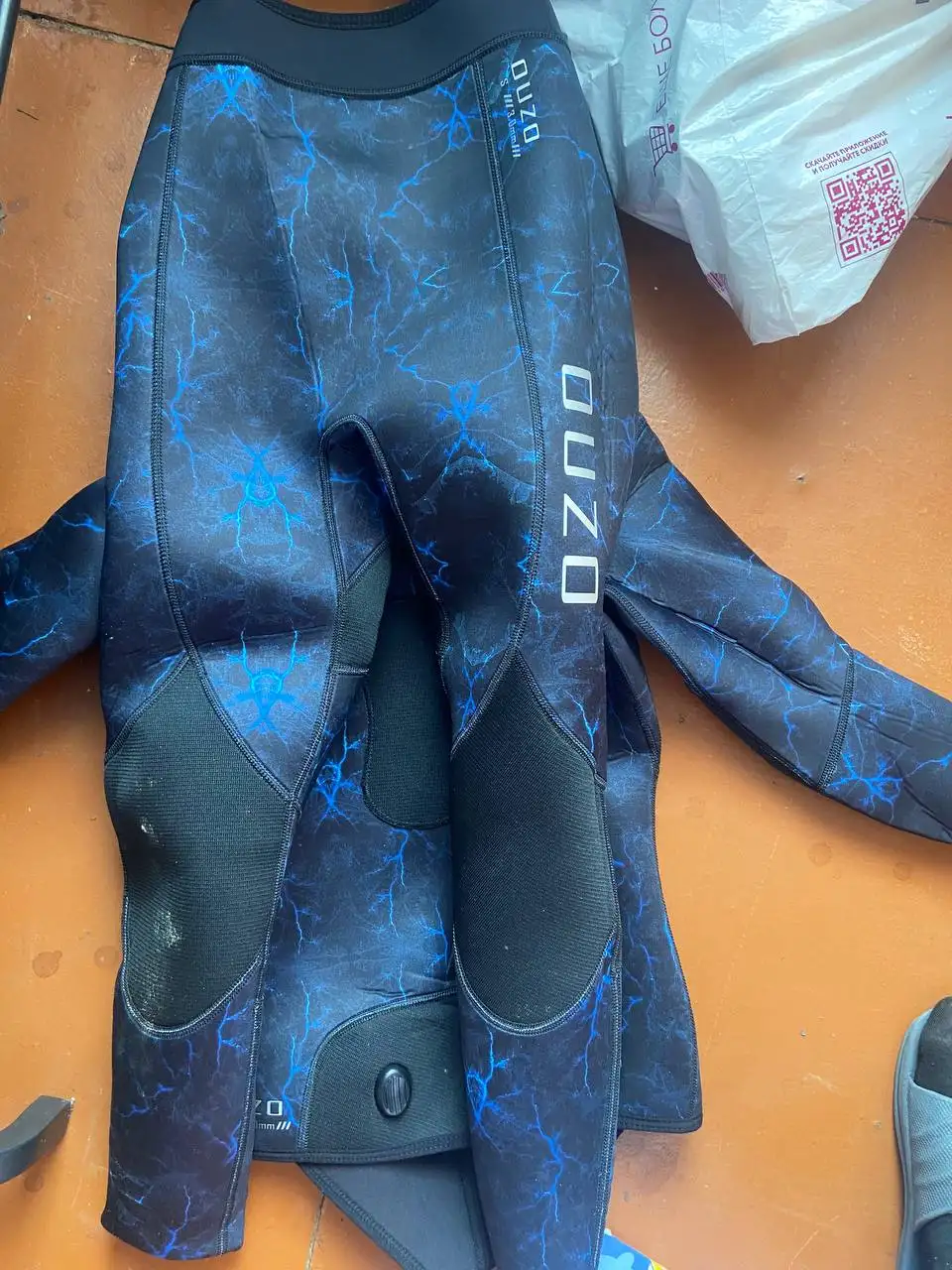 Продам водолазный костюм толщиной 3 мм на рост 170 - Туризм и отдых (Хобби и отдых) в Калининград