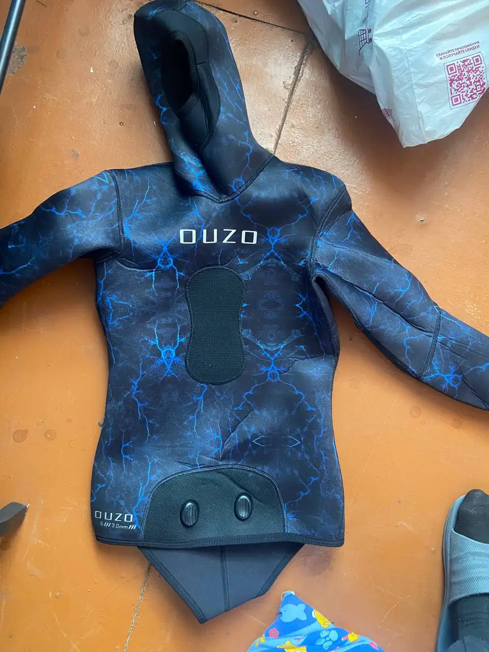 Продам водолазный костюм толщиной 3 мм на рост 170 - Туризм и отдых (Хобби и отдых) в Калининград