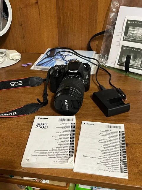 Фотоаппарат Canon EOS 250D с объективом 18-135mm - частное объявление в Калининград