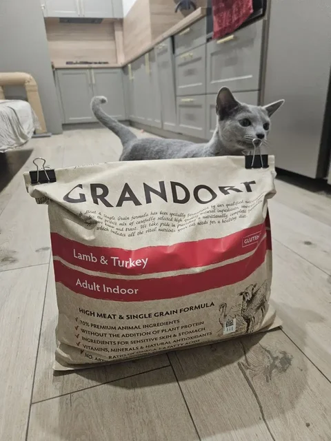 Продам корм для кошек Грандорф красный 4.75 кг - частное объявление в Калининград