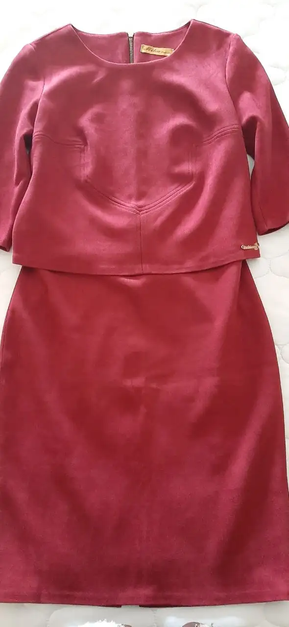 Костюмчик в отличном состоянии, размер 40-44 - Костюмы (Одежда) в Калининград