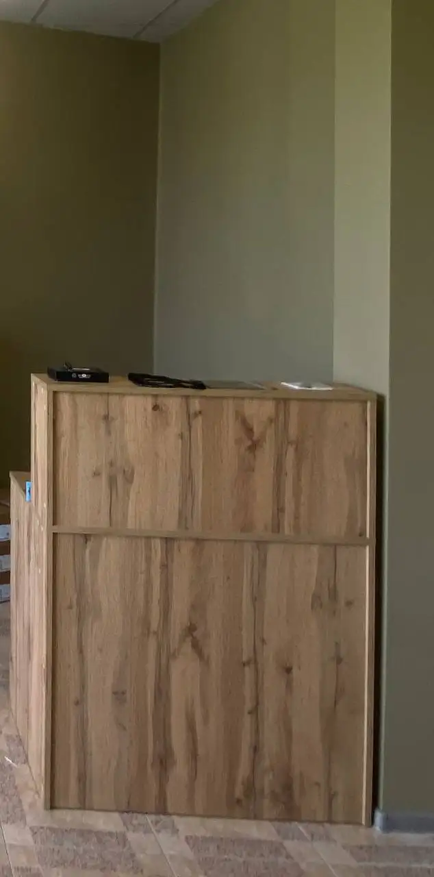 Шкаф-витрина и кассовый бокс - Торговая мебель (Готовый бизнес и оборудование) в Калининград