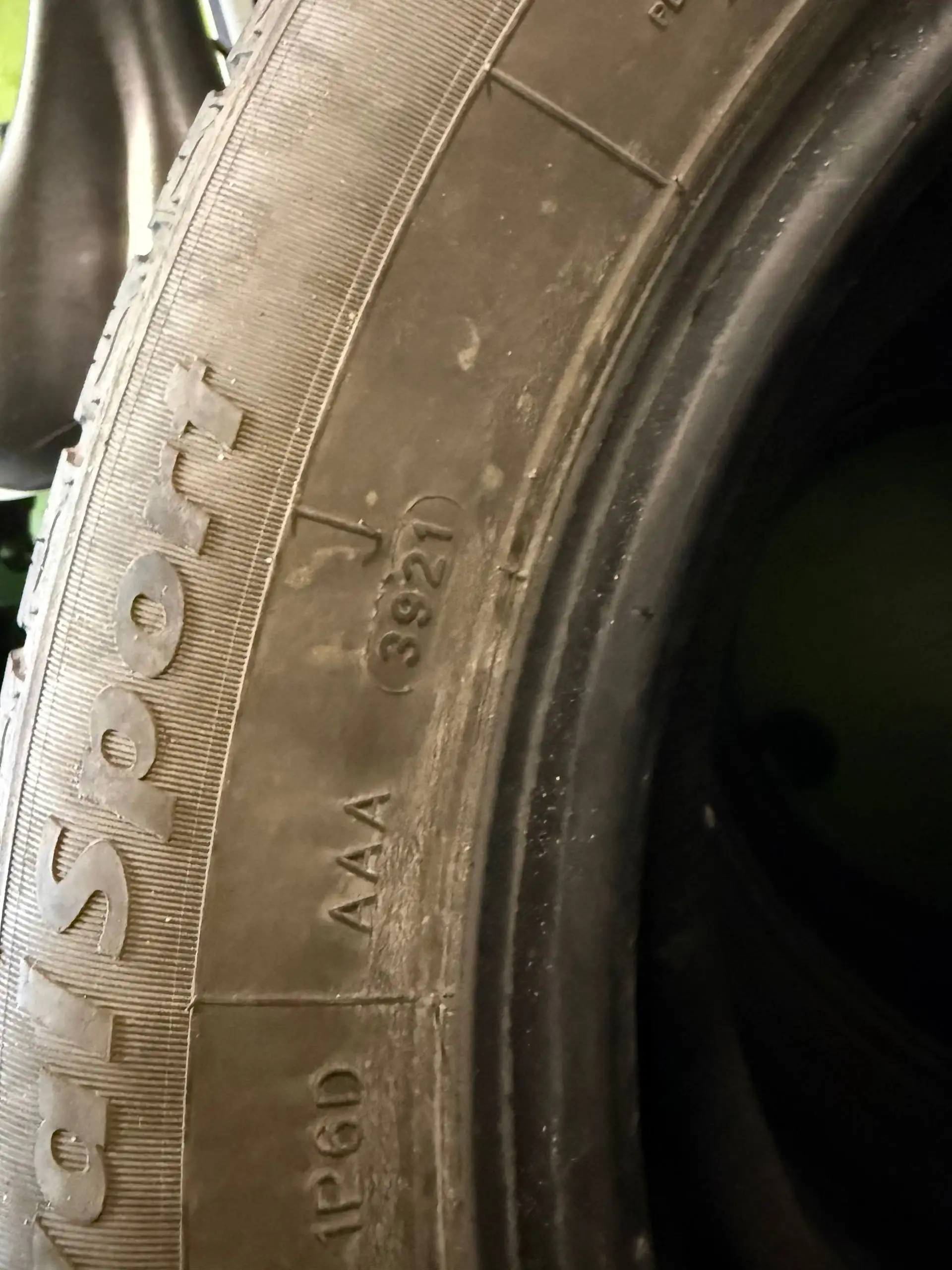 Продажа резины R17 лето и всесезонная - Шины и диски (Запчасти) в Калининград