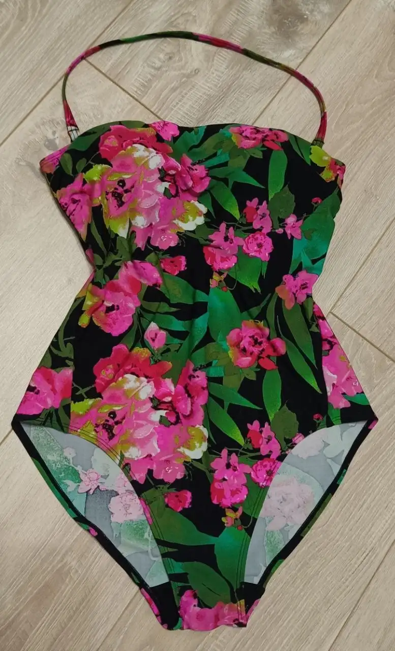 Купальники взрослые и детские разные размеры - Купальники (Одежда) в Калининград