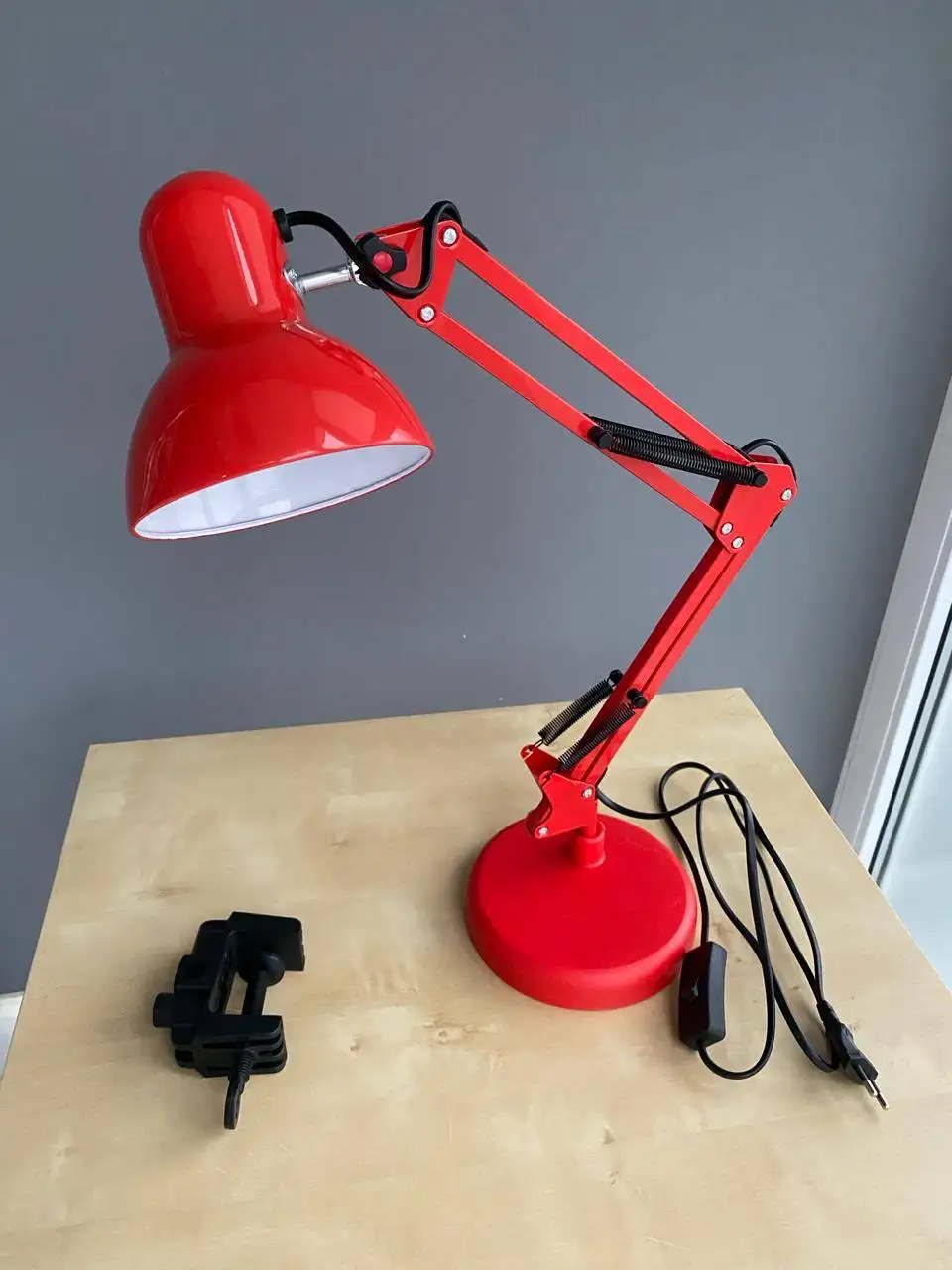 Настольная лампа с двумя вариантами монтажа - Барахолка в Калининград