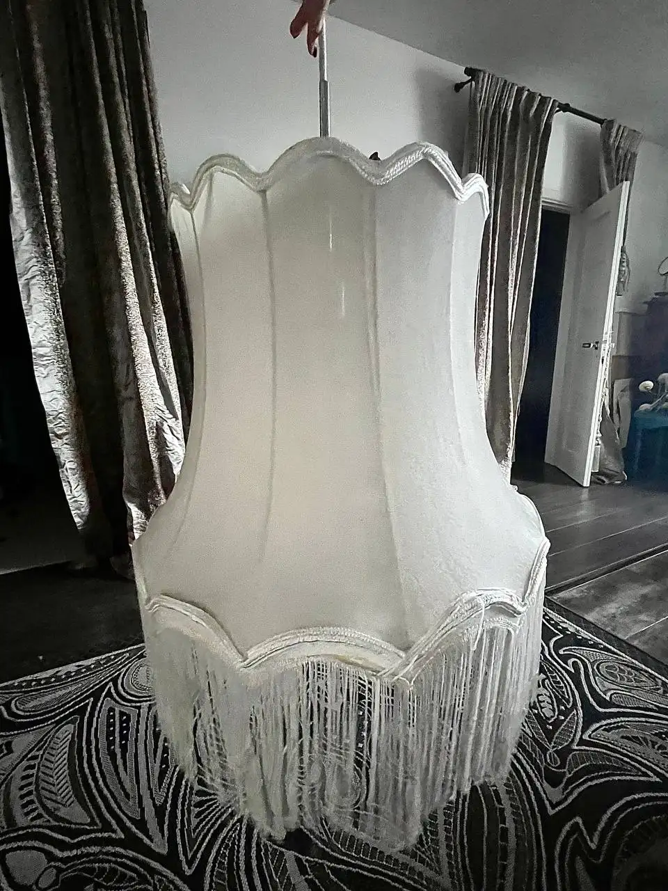 Люстра цвета слоновой кости в отличном состоянии - Освещение (Для дома и дачи) в Калининград