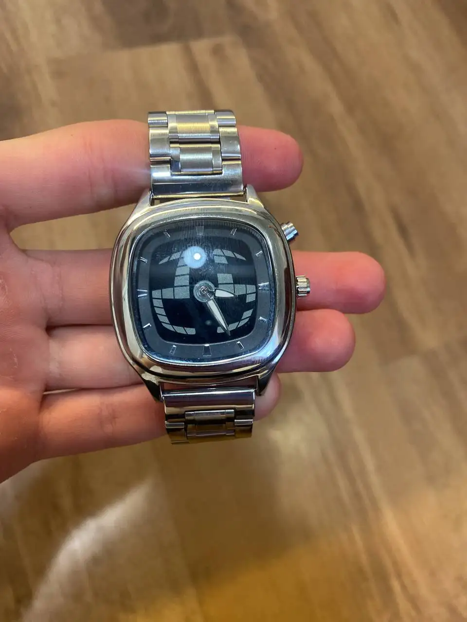 Продам часы с перегоревшим дисплеем в хорошем состоянии - Барахолка в Калининград
