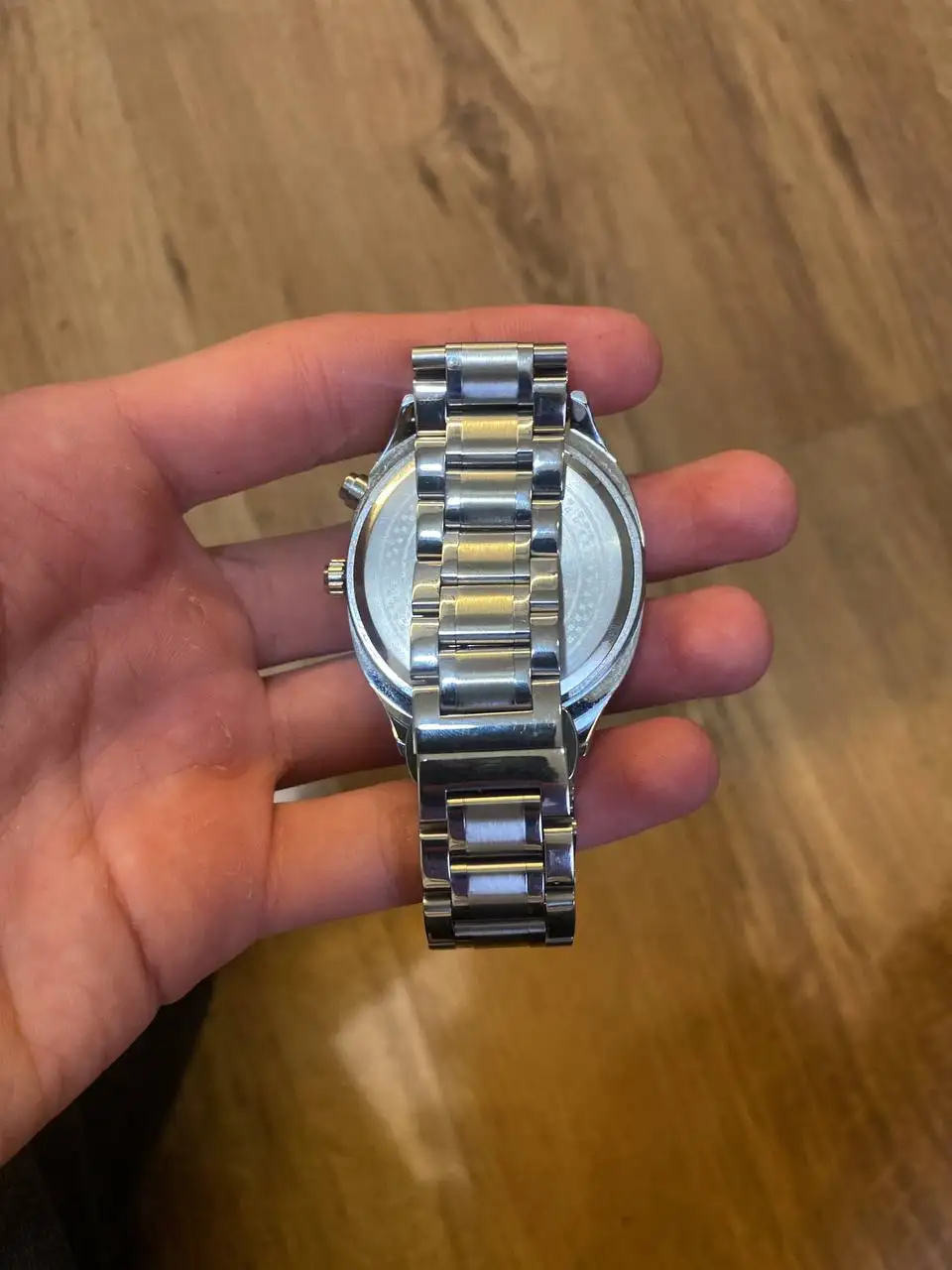 Продам часы с перегоревшим дисплеем в хорошем состоянии - Барахолка в Калининград