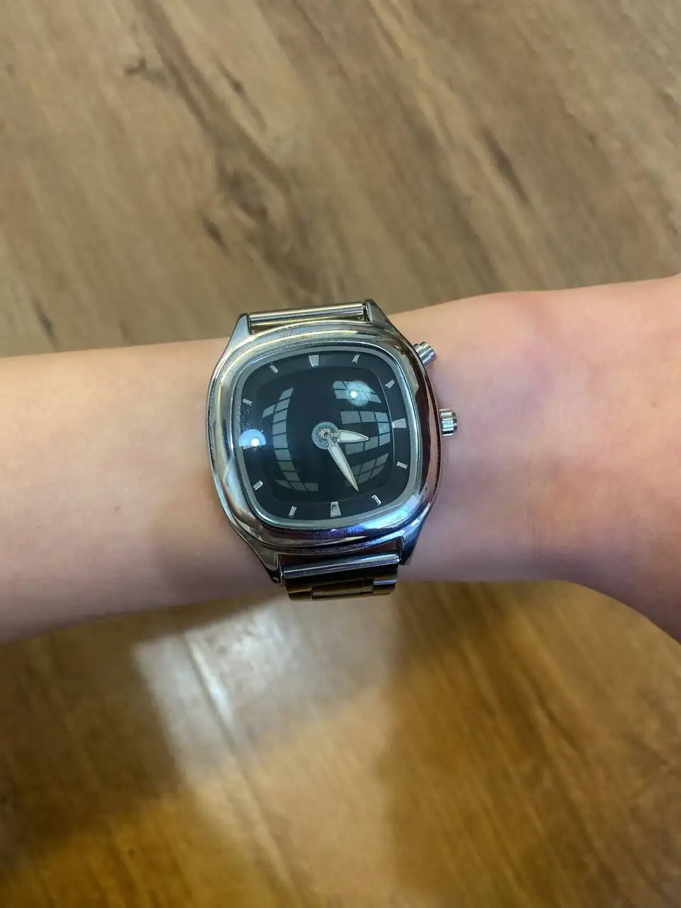 Продам часы с перегоревшим дисплеем в хорошем состоянии - Барахолка в Калининград