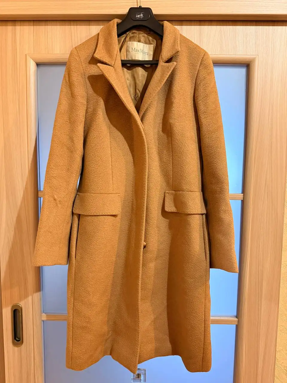 Продам тренч Hugo Boss и пальто Mara - Верхняя одежда (Одежда) в Калининград