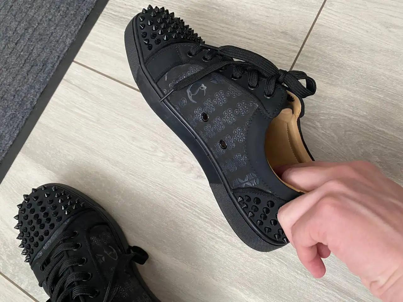 Продам все оригинал недорого - Барахолка в Калининград