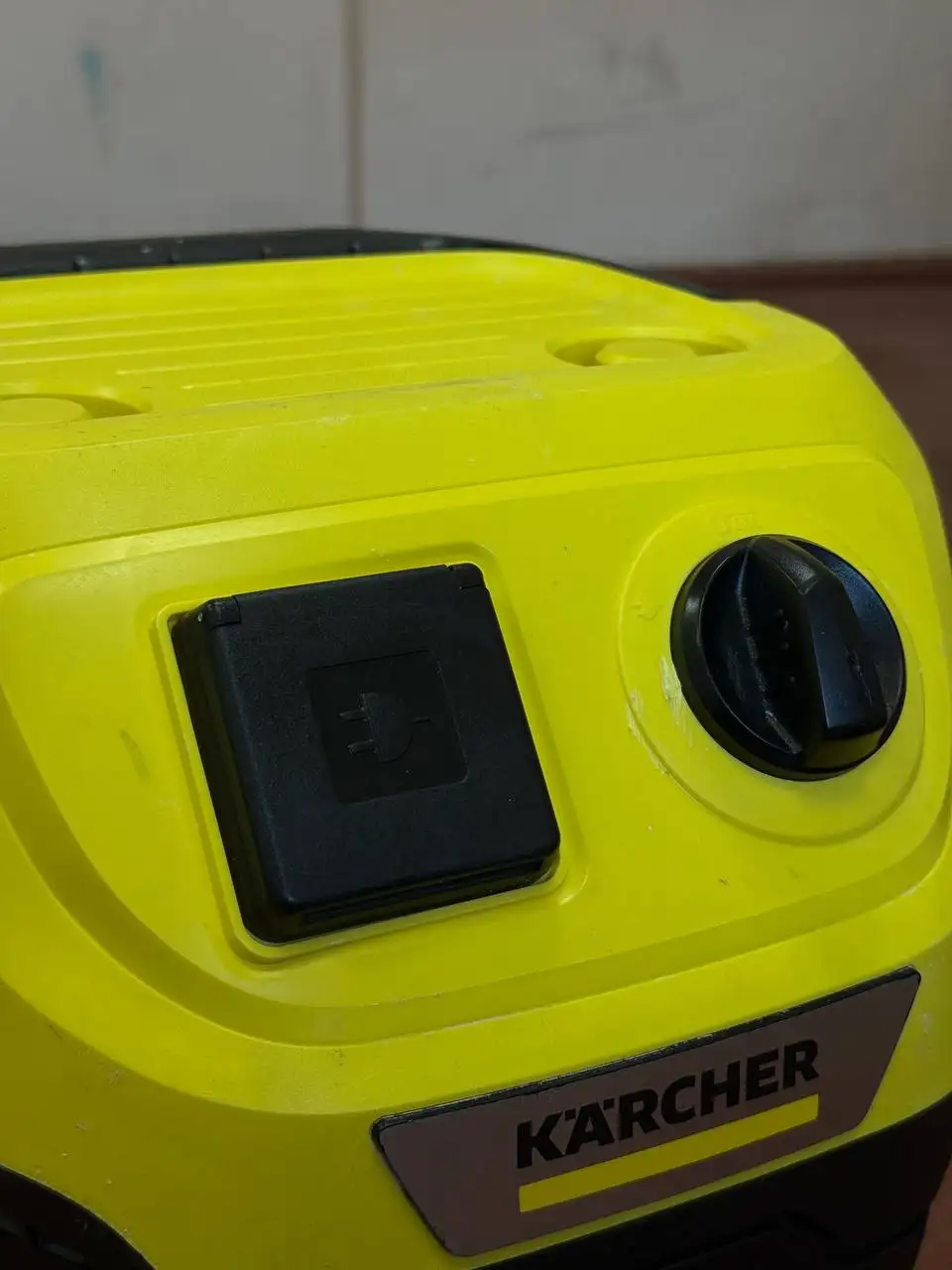 Оригинальный строительный пылесос Karcher WD3 Premium - Строительный инструмент (Барахолка) в Калининград