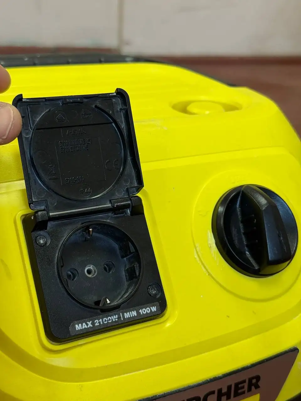 Оригинальный строительный пылесос Karcher WD3 Premium - Строительный инструмент (Барахолка) в Калининград