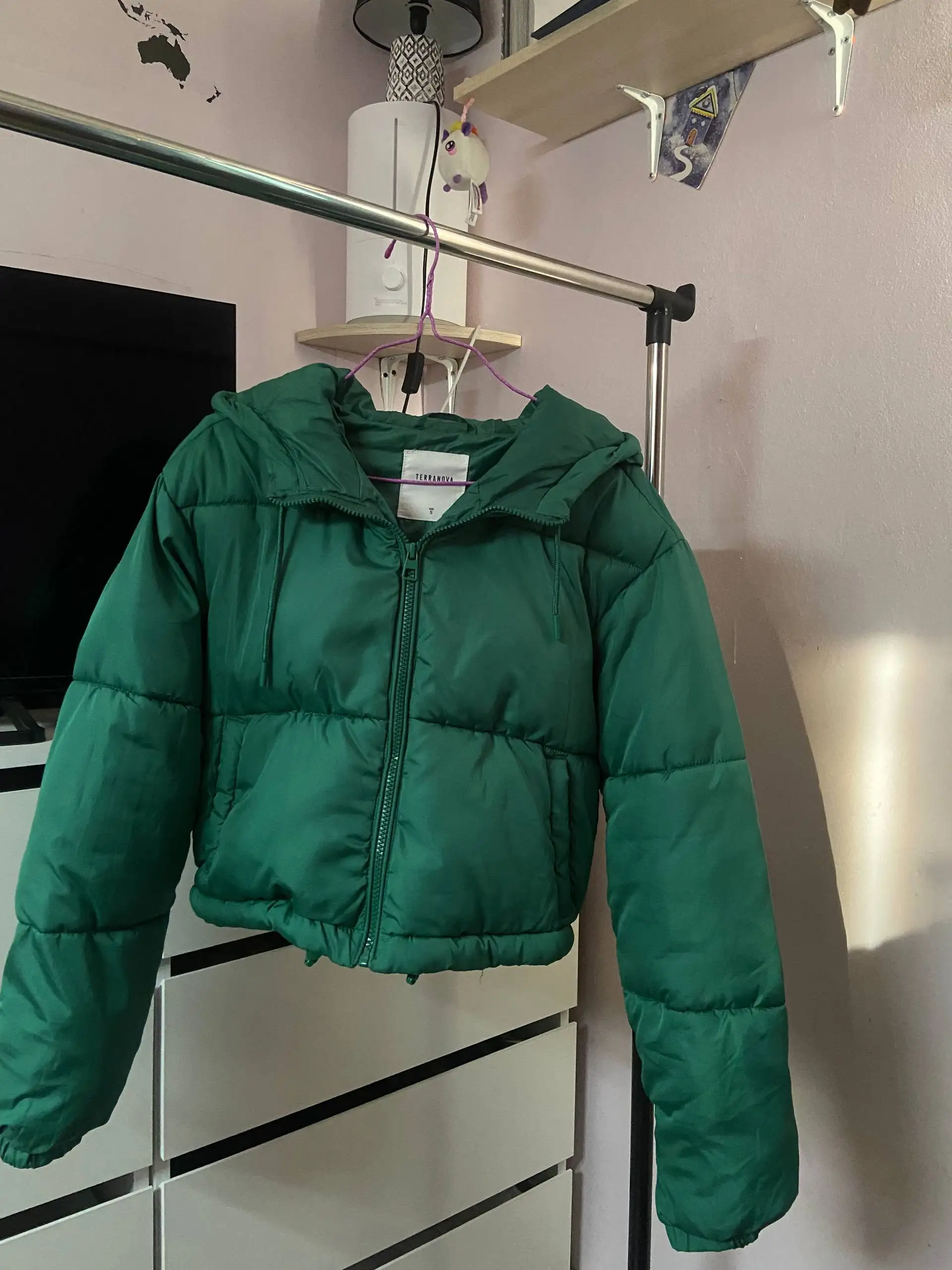 Продам куртку дутую укороченную Terranova - Верхняя одежда (Одежда) в Калининград