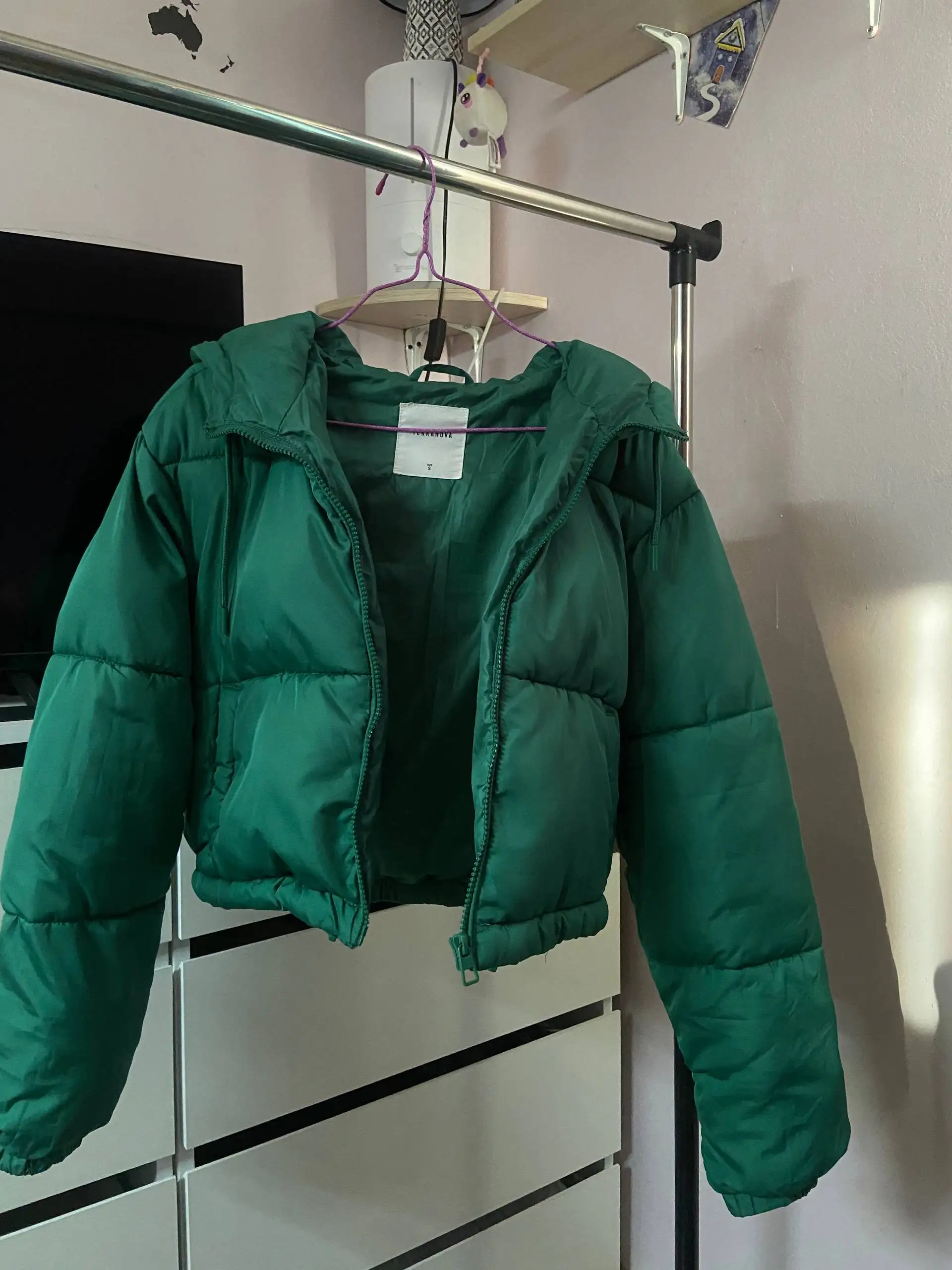 Продам куртку дутую укороченную Terranova - Верхняя одежда (Одежда) в Калининград