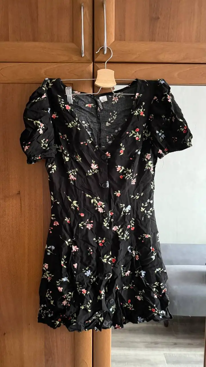 Одежда размер xs-s по 100 рублей - Одежда в Калининград