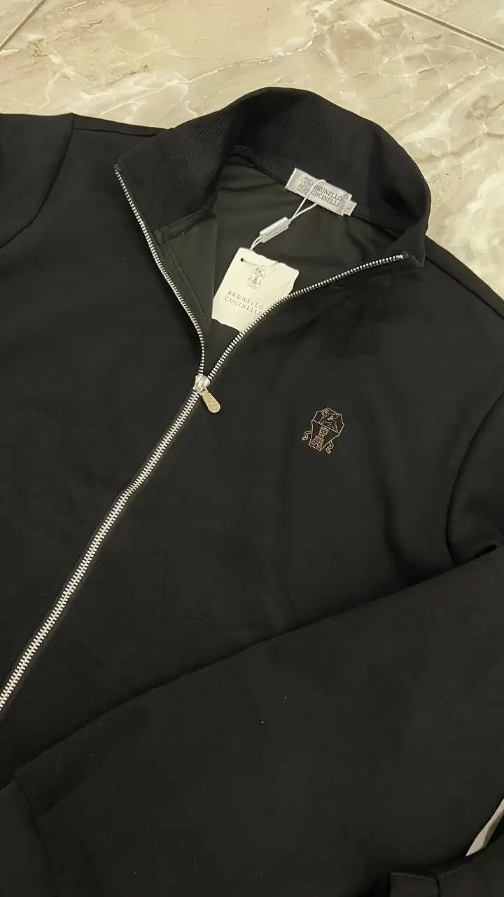 Продажа одежды 3XL - Одежда в Калининград