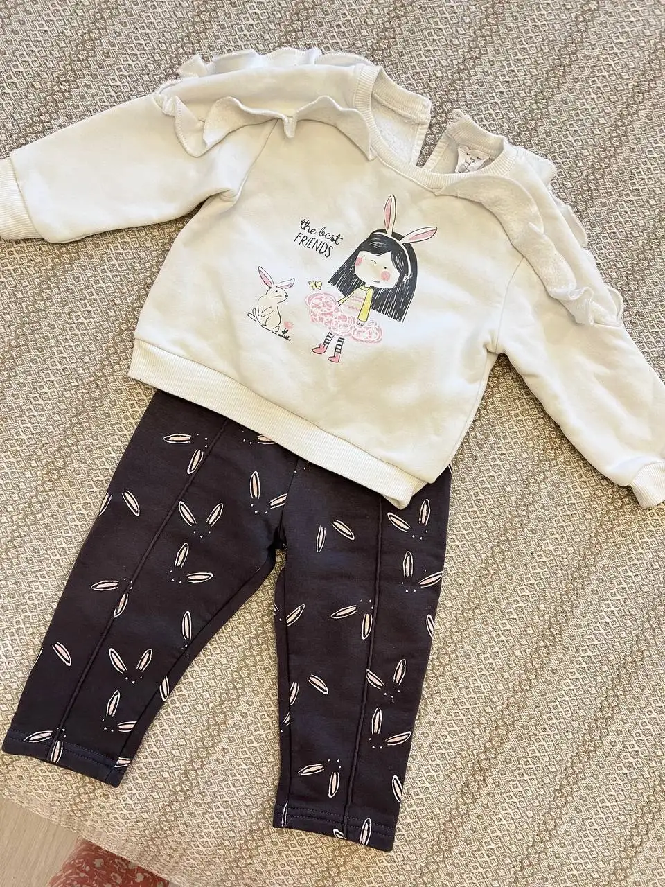 Детские костюмы Baby Go размер 80 - Детская одежда (Товары для детей) в Калининград