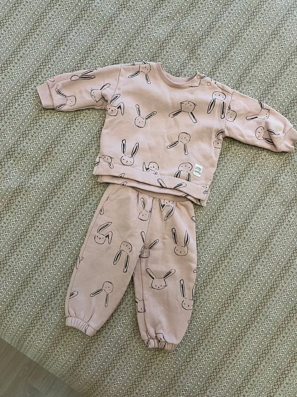 Детские костюмы Baby Go размер 80 - Детская одежда (Товары для детей) в Калининград