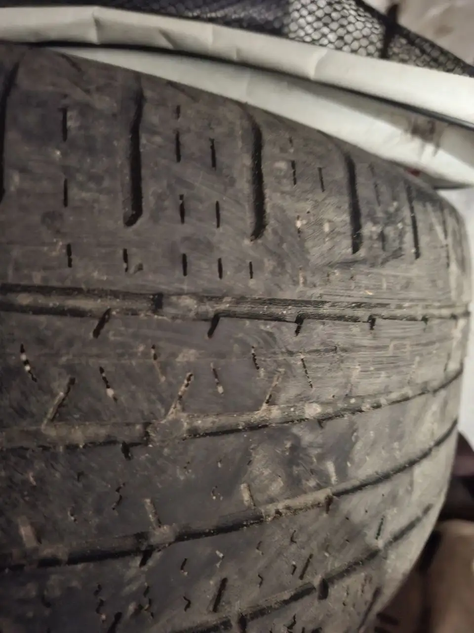 Продам комплект летней резины R16/215/65 - Шины и диски (Авто) в Калининград