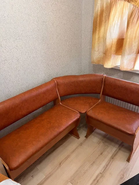 Продам металлический уголок 130x100 - Запчасти в Чкаловск