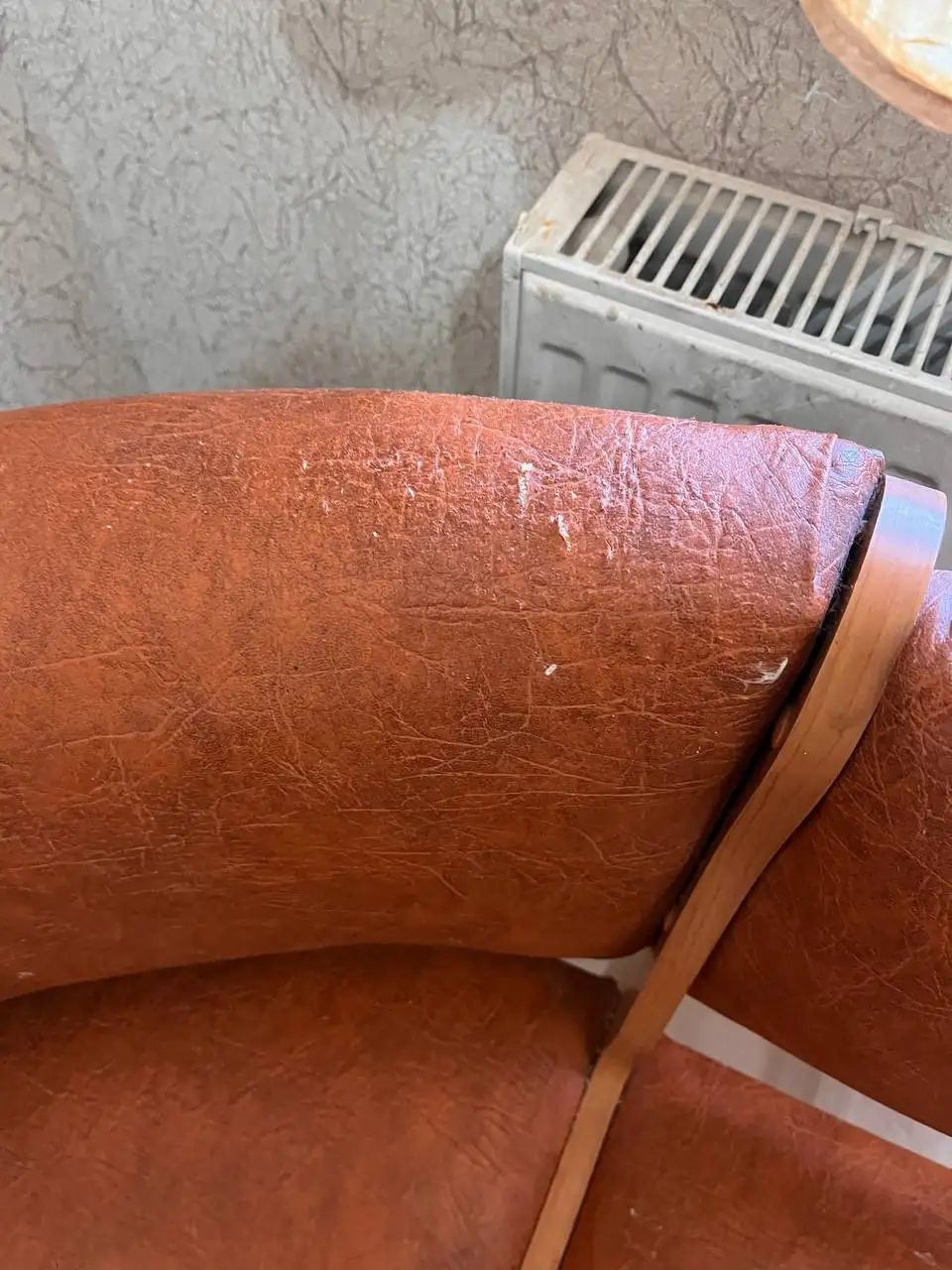 Продам металлический уголок 130x100 - Металлопрокат (Запчасти) в Чкаловск