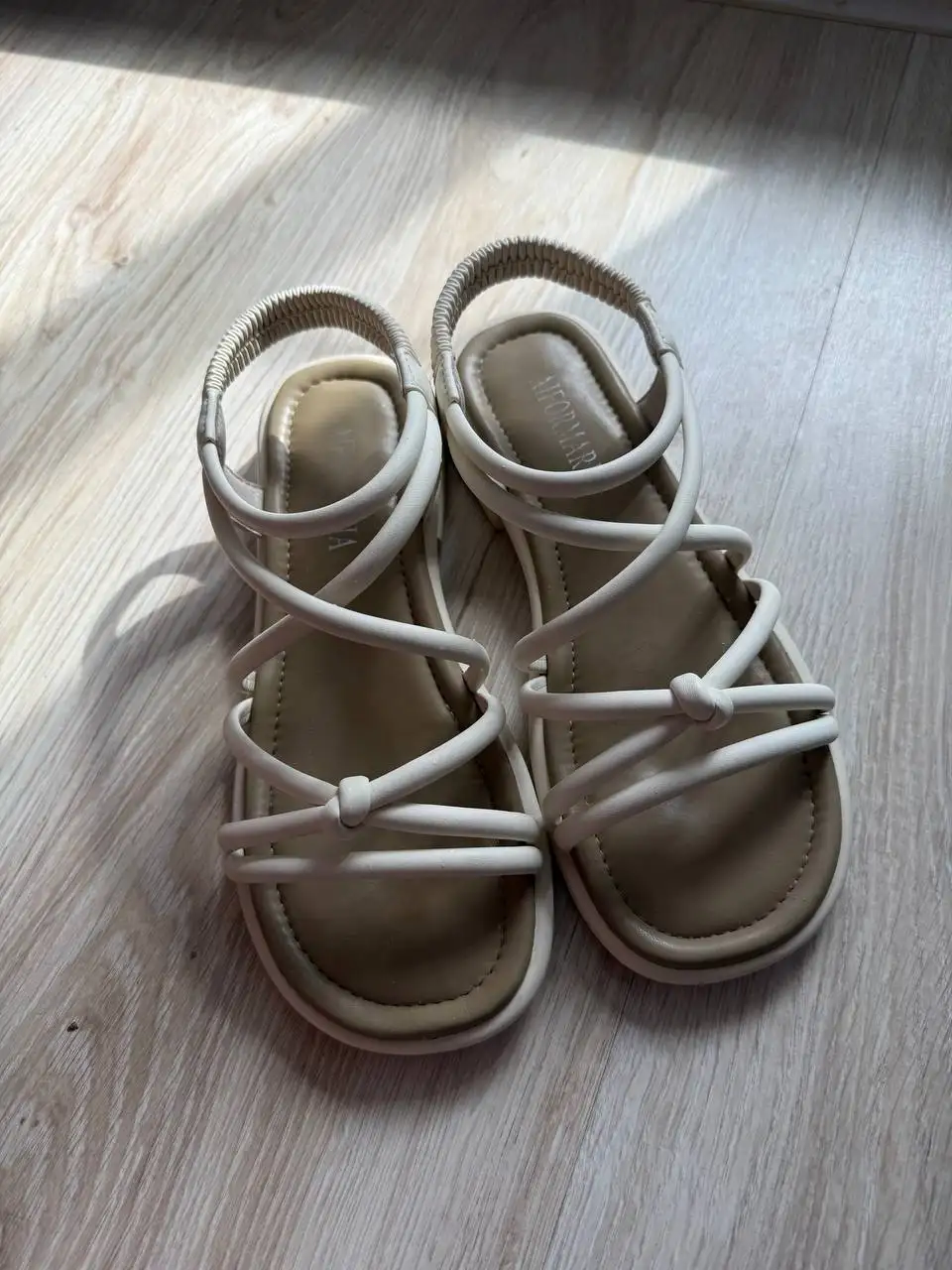 Джинсы, босоножки, худи - Одежда в Калининград