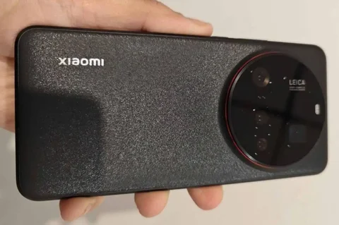 Продам телефон Xiaomi 15 Ultra 512Gb черный - Аксессуары для компьютеров в Калининград