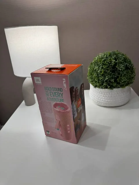 Продам новую колонку JBL Flip 7 - Аксессуары для компьютеров в Калининград