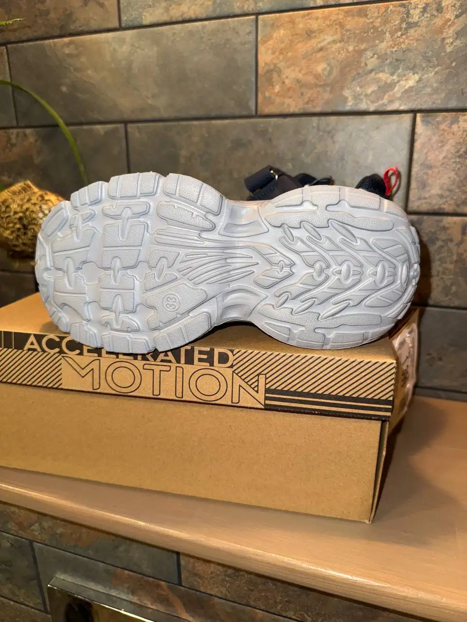 Продам новые кроссовки, размер 33 - Детская обувь (Одежда) в Калининград